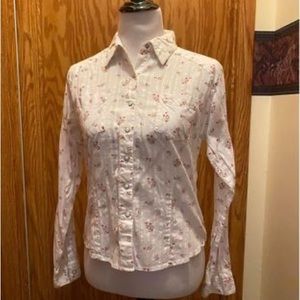 WOMEN’S WRANGLER BUTTON DOWN